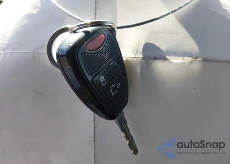 2009 Jeep Liberty Sport z USA, uszkodzony, nr VIN 1J8GN28K39W553682